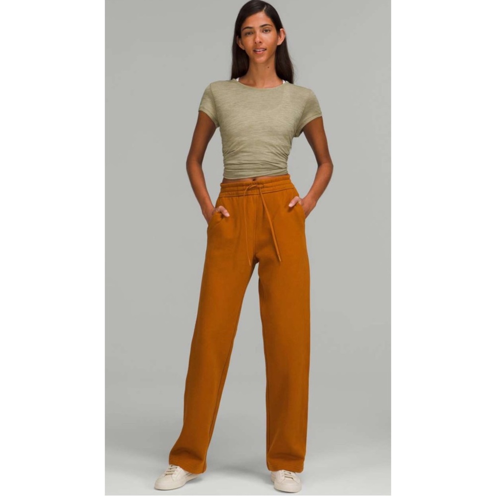 LULULEMON | Loungeful Straight Leg Pant in Butternut Brown, Size 2